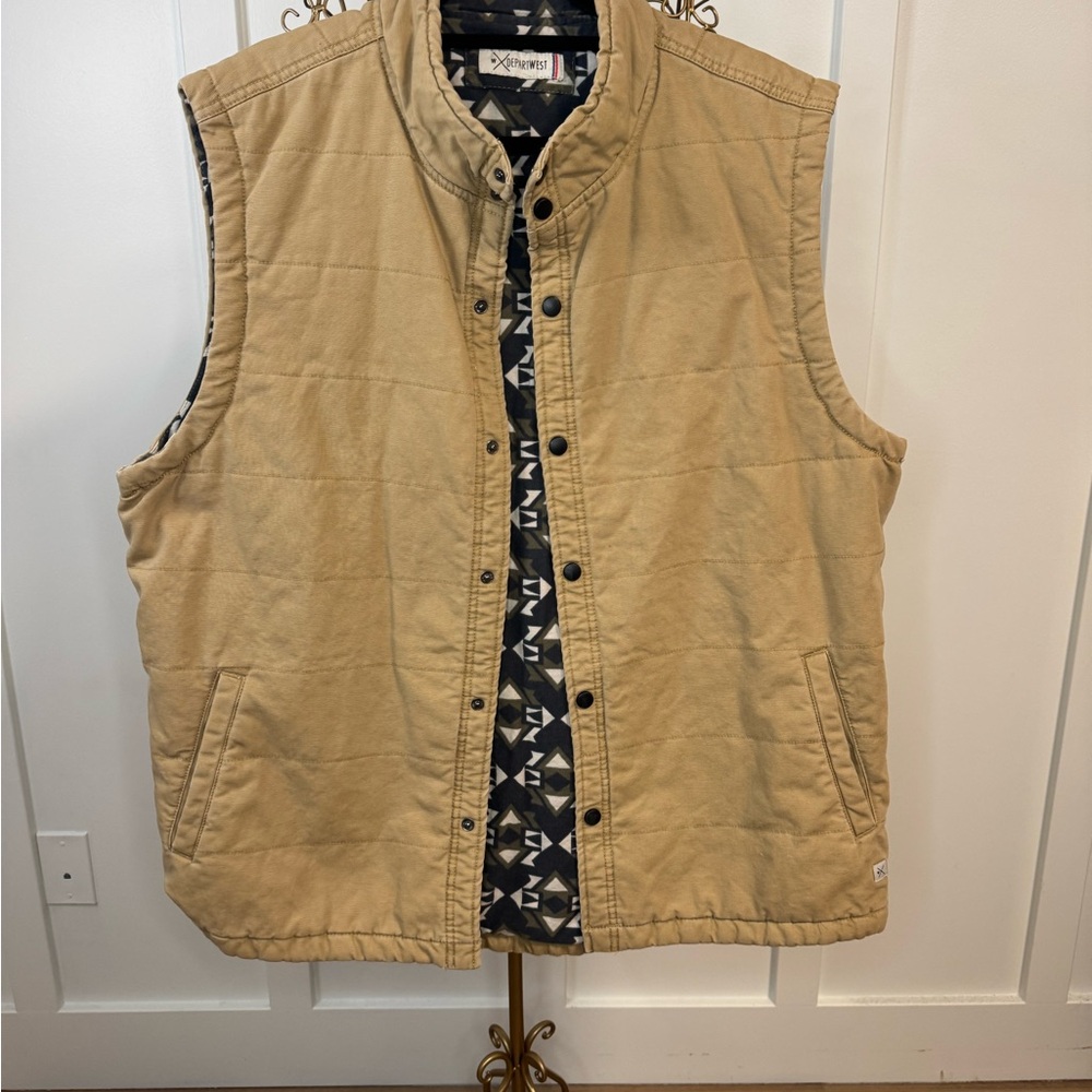 Departwest Men's Washed Canvas Snap-Front Quilted Vest with Geometric Lining
